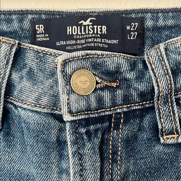 Hollister Ultra High Rise Vintage Straight Jeans - Picture 5 of 6